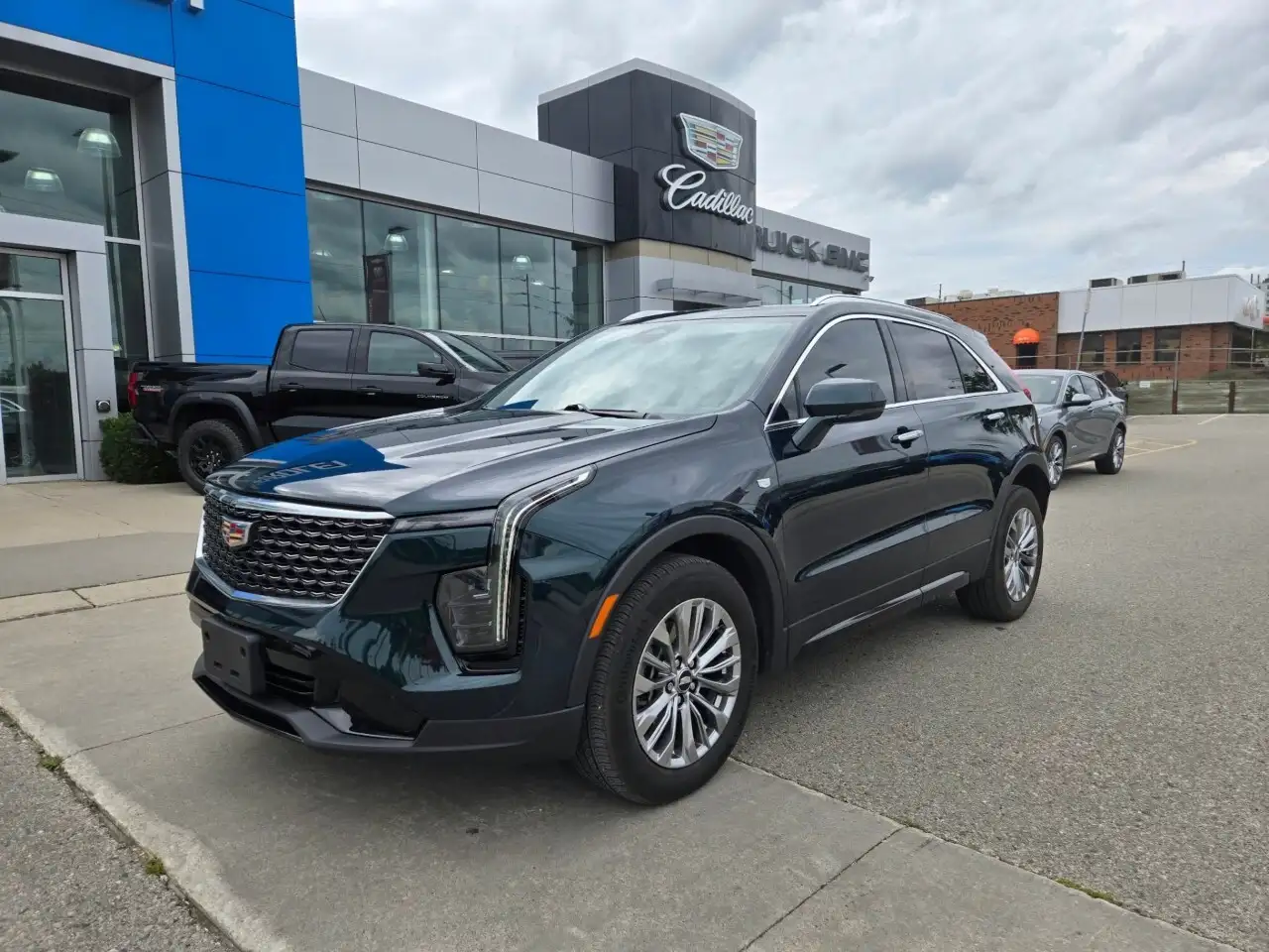 2024 Cadillac XT4 Premium Luxury