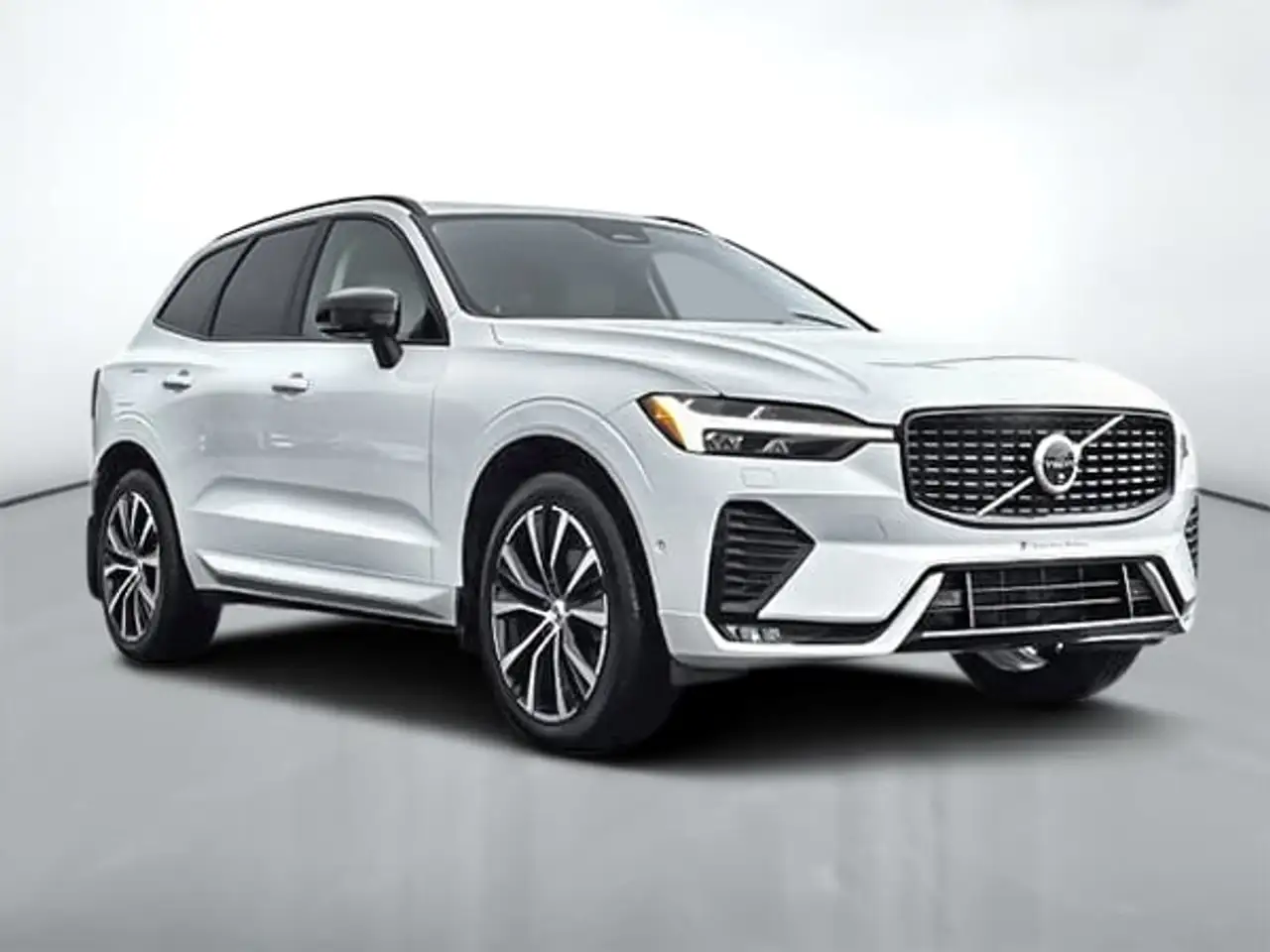 2024 Volvo XC60 Plus