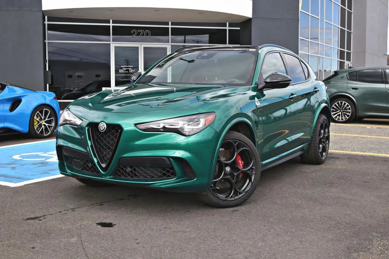 2024 Alfa Romeo Stelvio Quadrifoglio