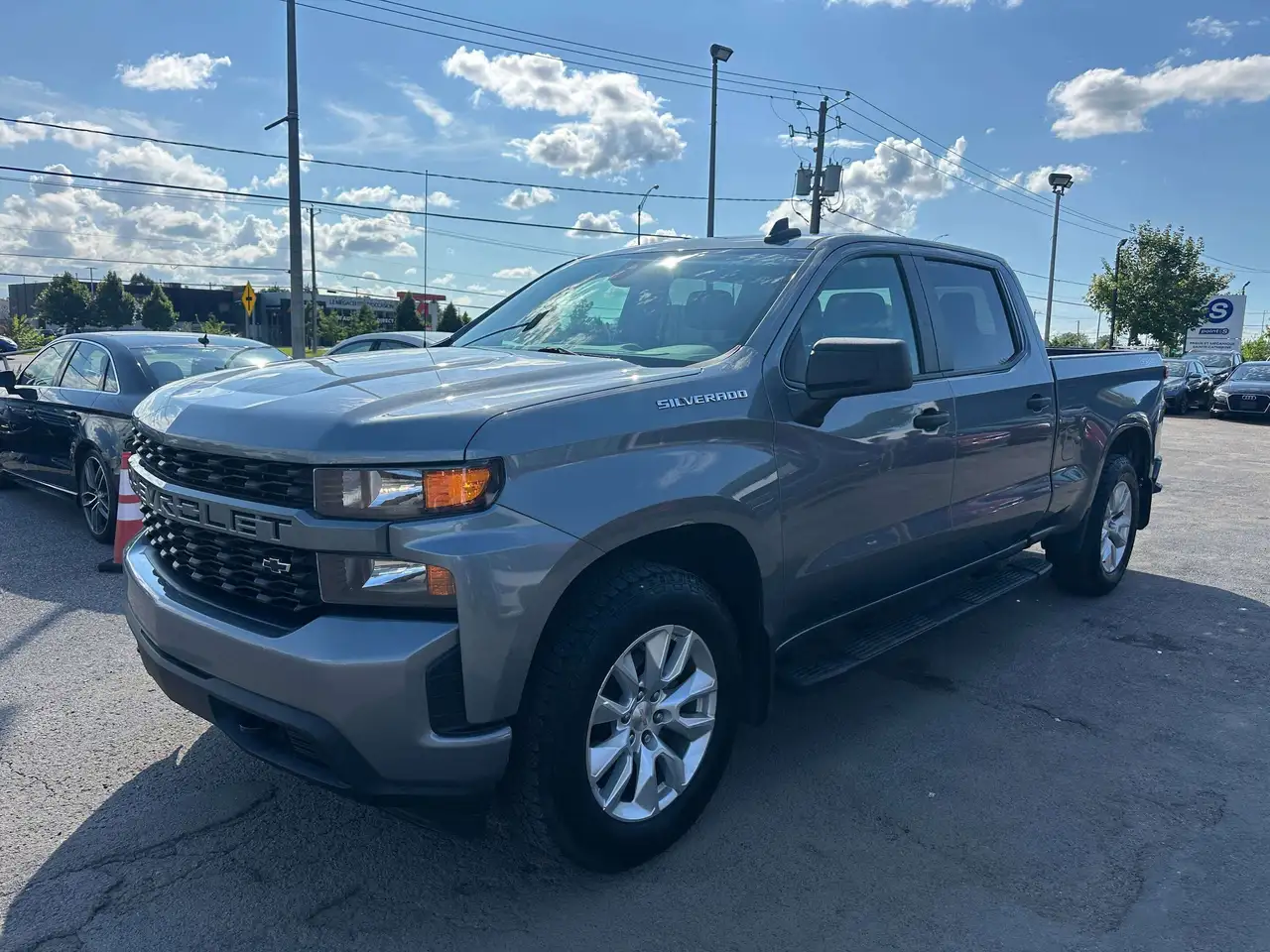 2022 Chevrolet Silverado 1500 Custom