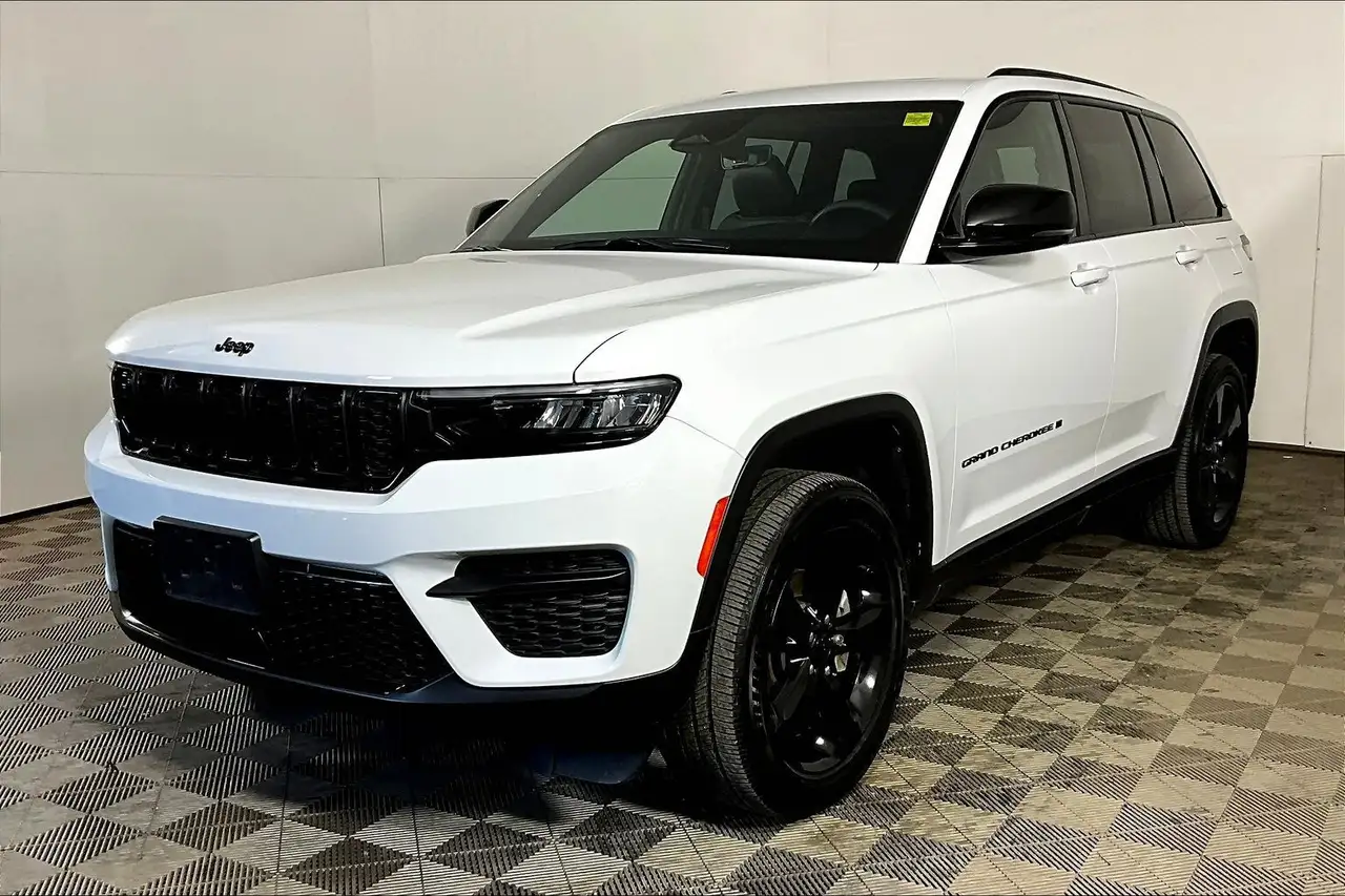 2025 Jeep Grand Cherokee Altitude