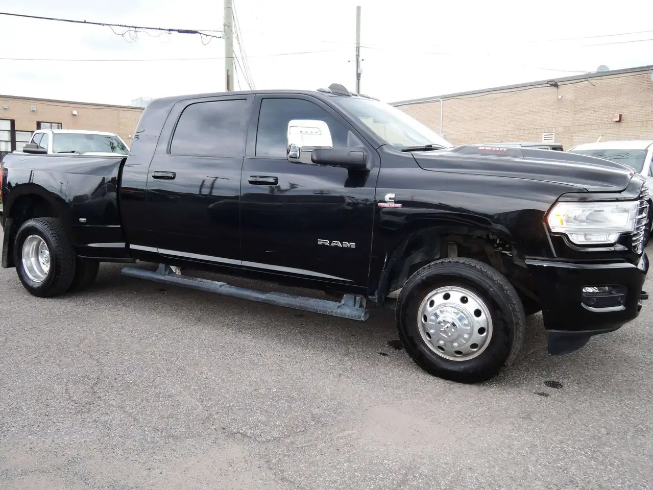 2023 RAM 3500 Laramie