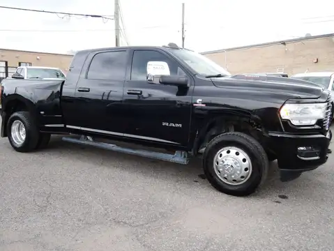 RAM 3500 Laramie