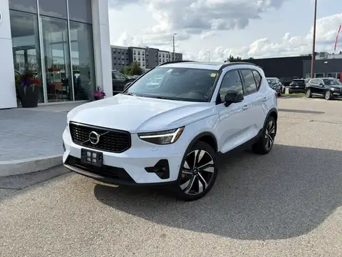 Volvo XC40 Plus