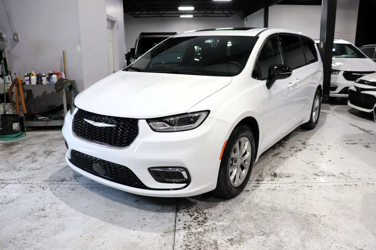 2026 Chrysler Pacifica