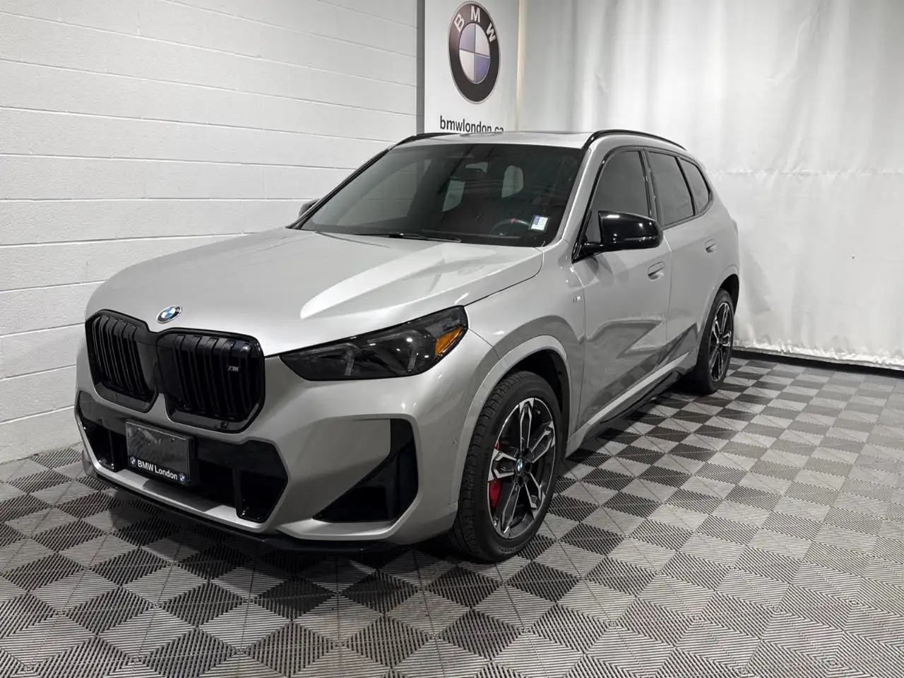 2025 BMW X1