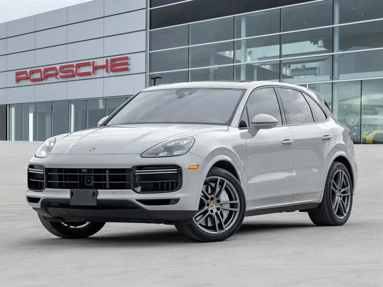 2023 Porsche Cayenne Turbo