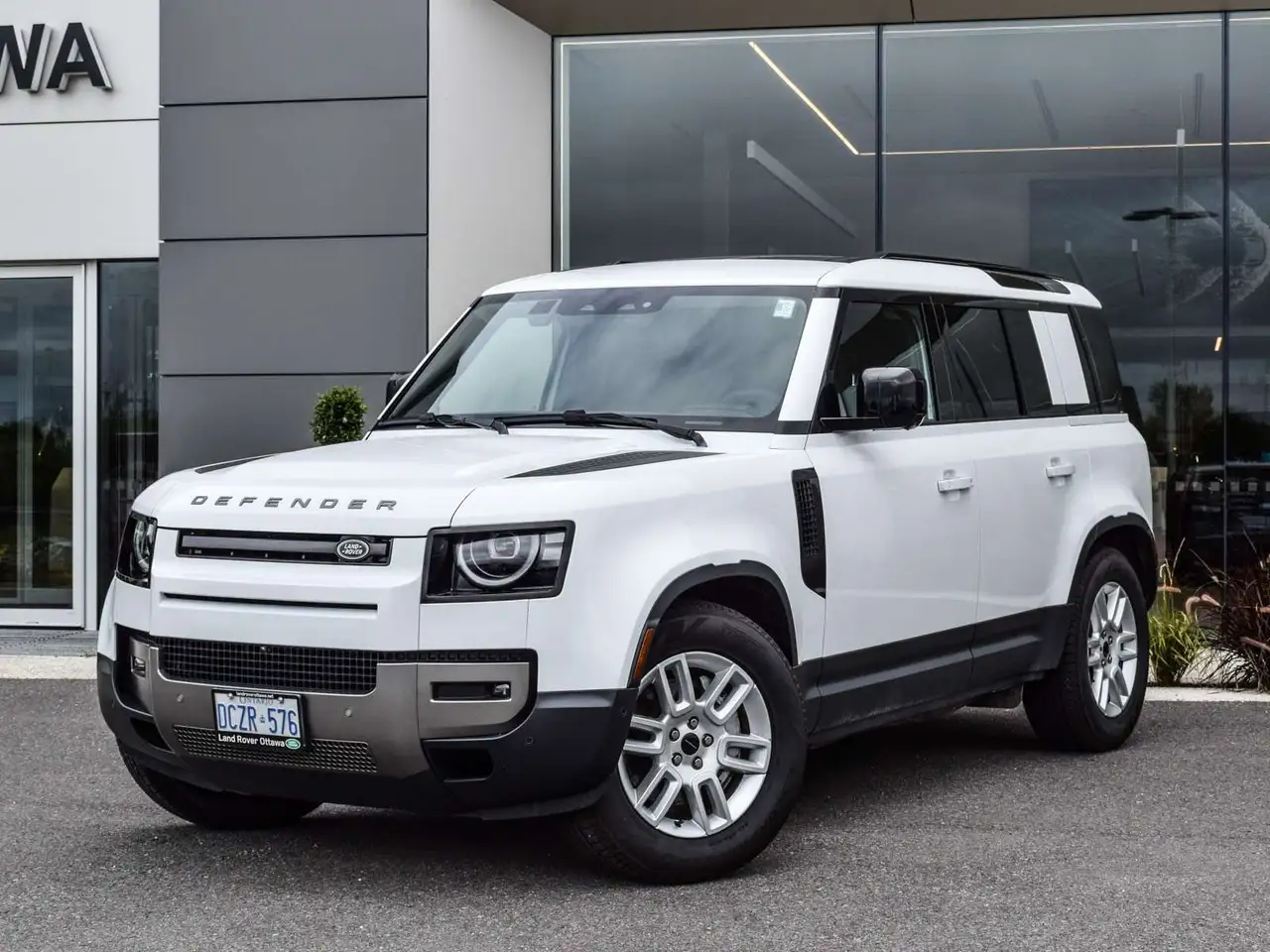 2026 Land Rover Defender S P300