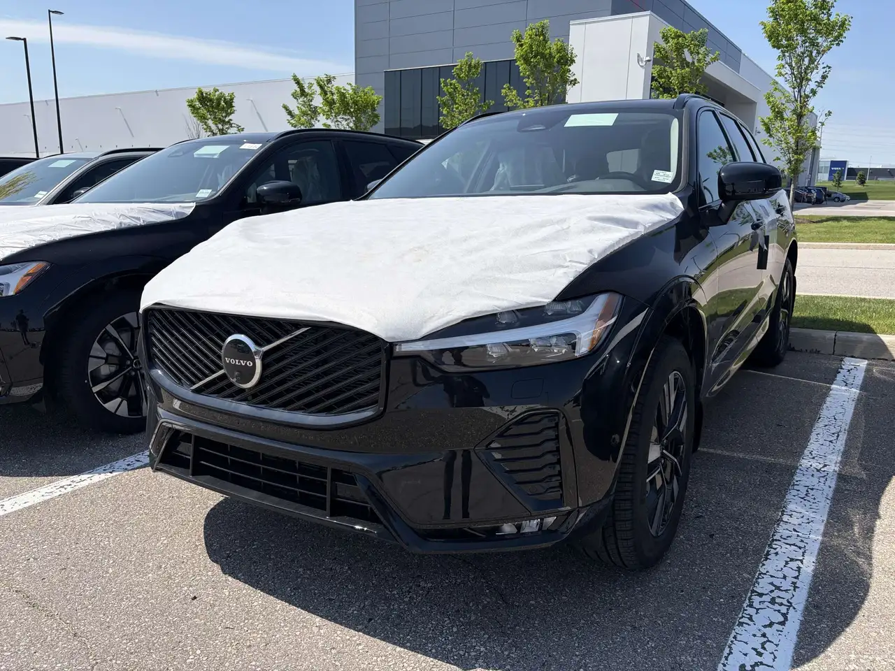2026 Volvo XC60 Plus