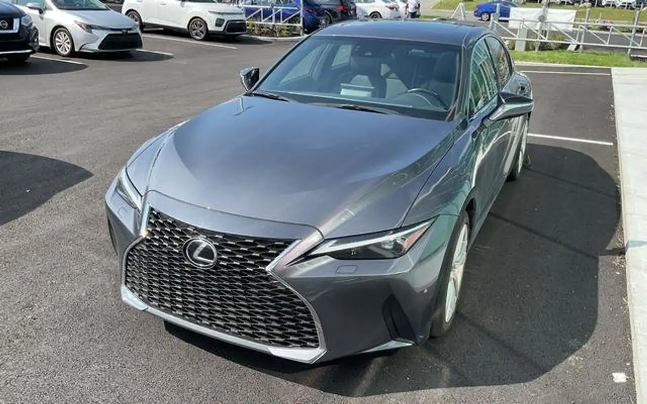 2022 Lexus IS 300 Premium
