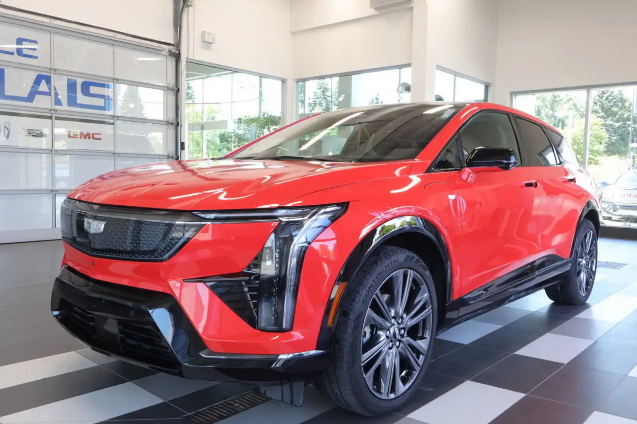 2025 Cadillac Optiq Sport