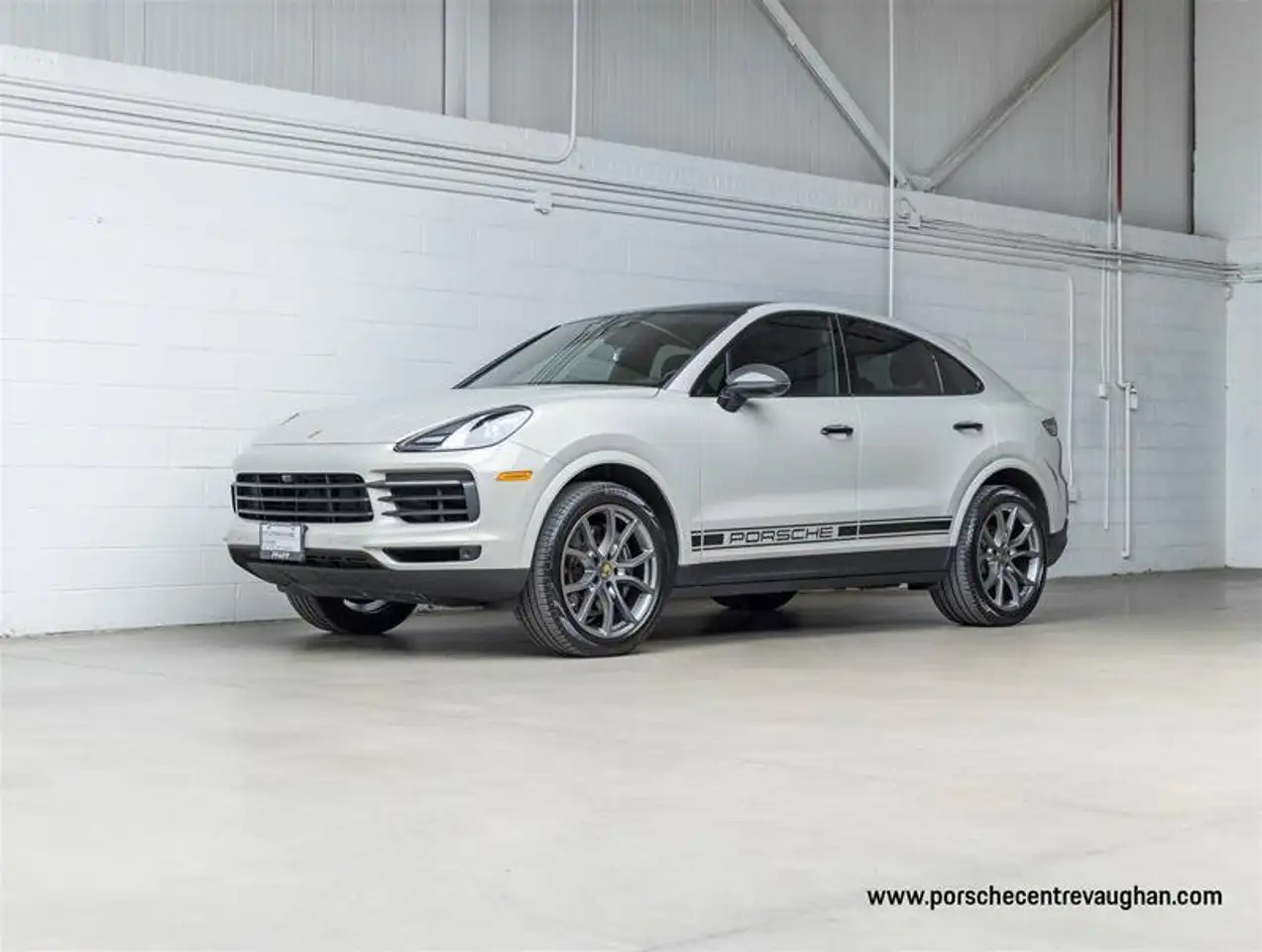 2023 Porsche Cayenne Base