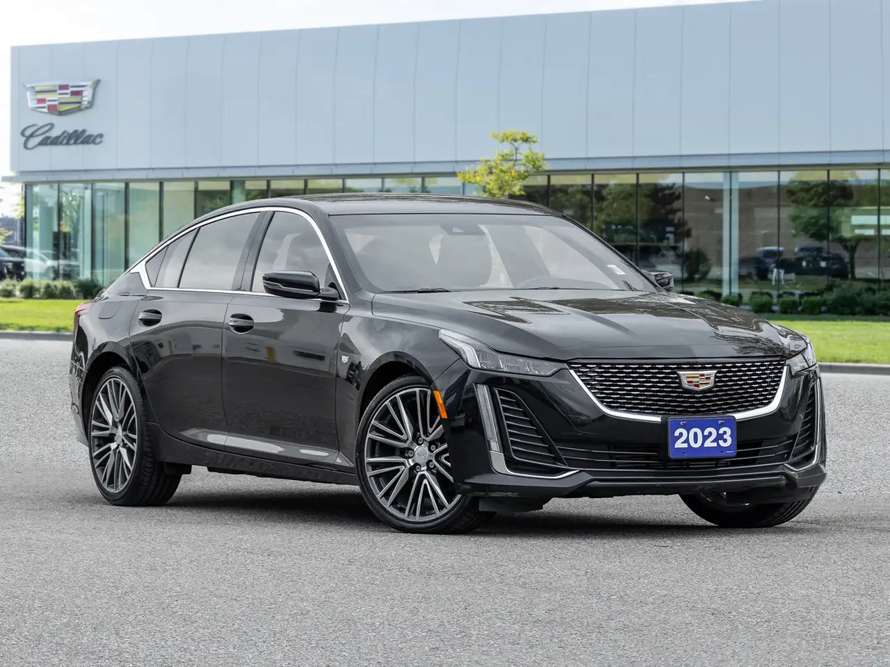 2023 Cadillac CT5 Luxury