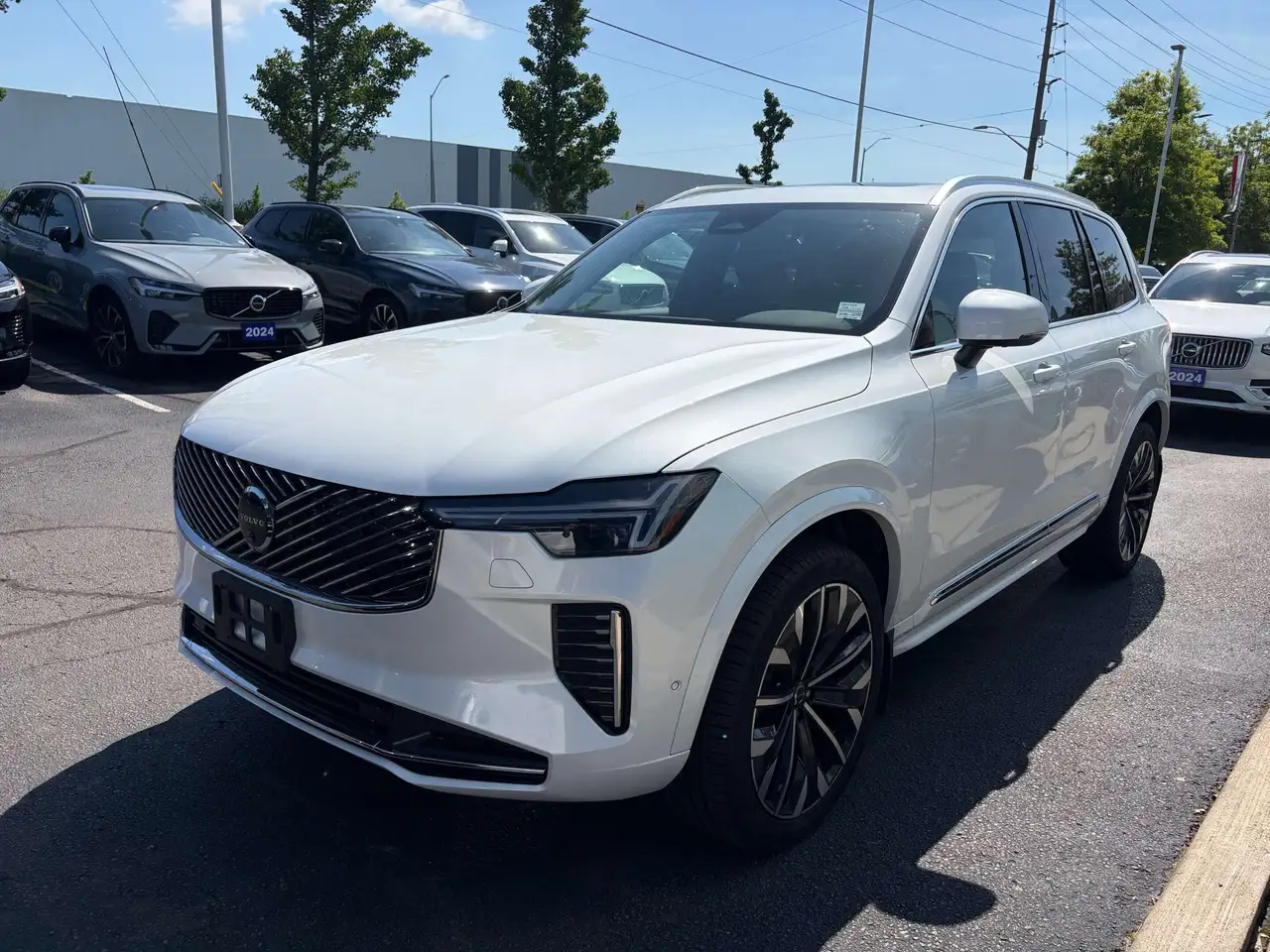 2026 Volvo XC90 Plus