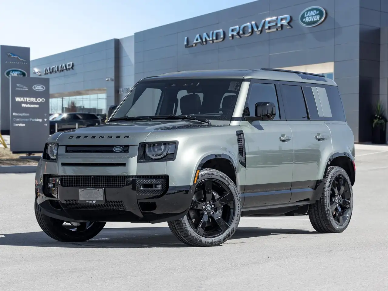 2025 Land Rover Defender X-Dynamic SE P400