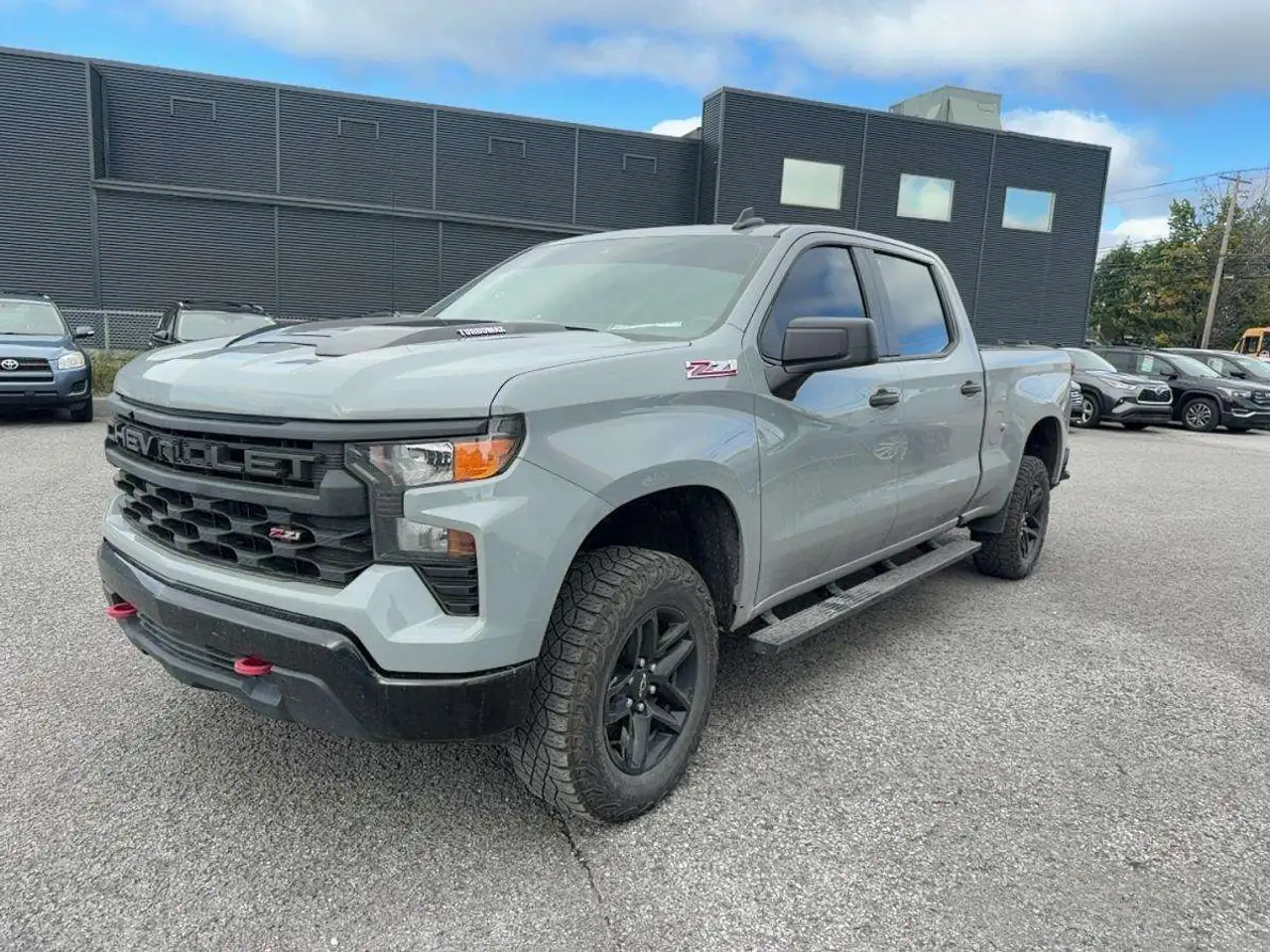 2024 Chevrolet Silverado 1500 Custom Trail Boss