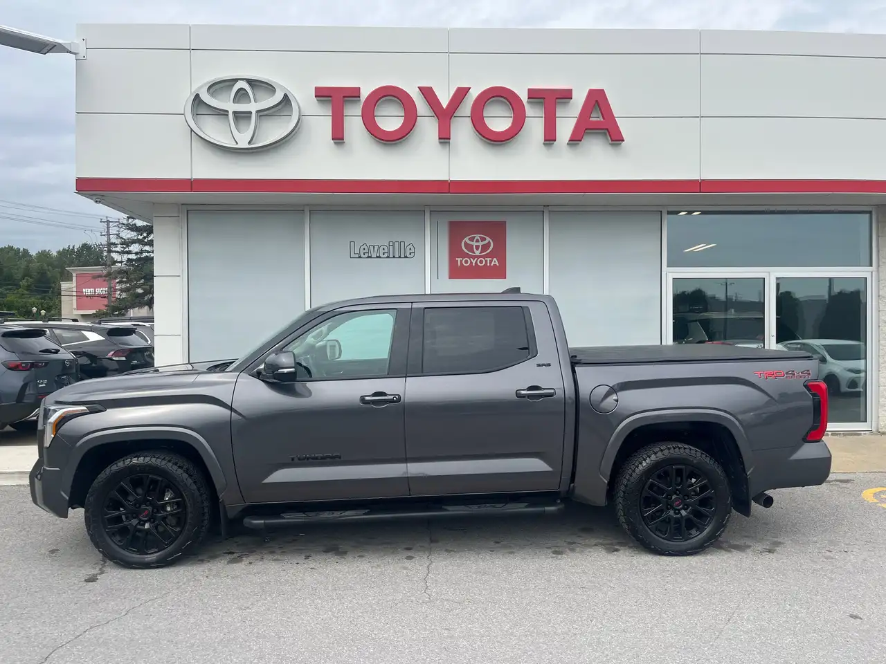 2022 Toyota Tundra SR5