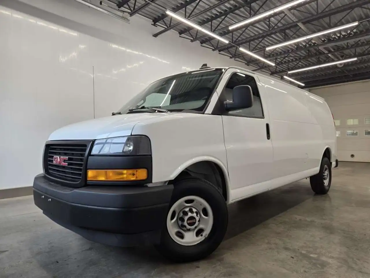 2024 GMC Savana