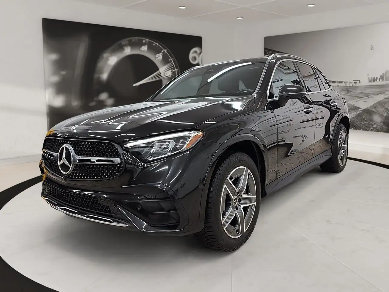 2023 Mercedes-Benz GLC 300