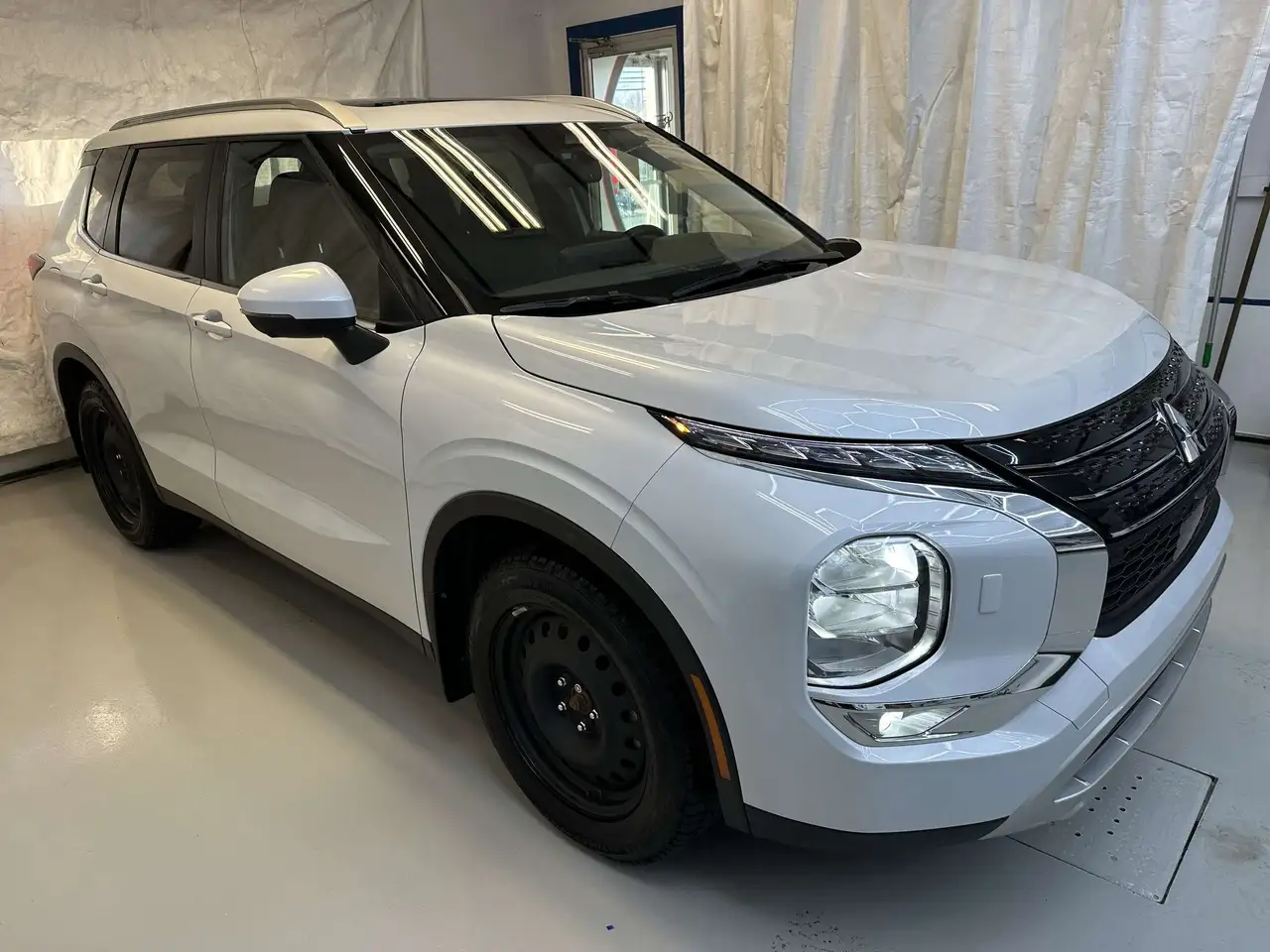 2024 Mitsubishi Outlander