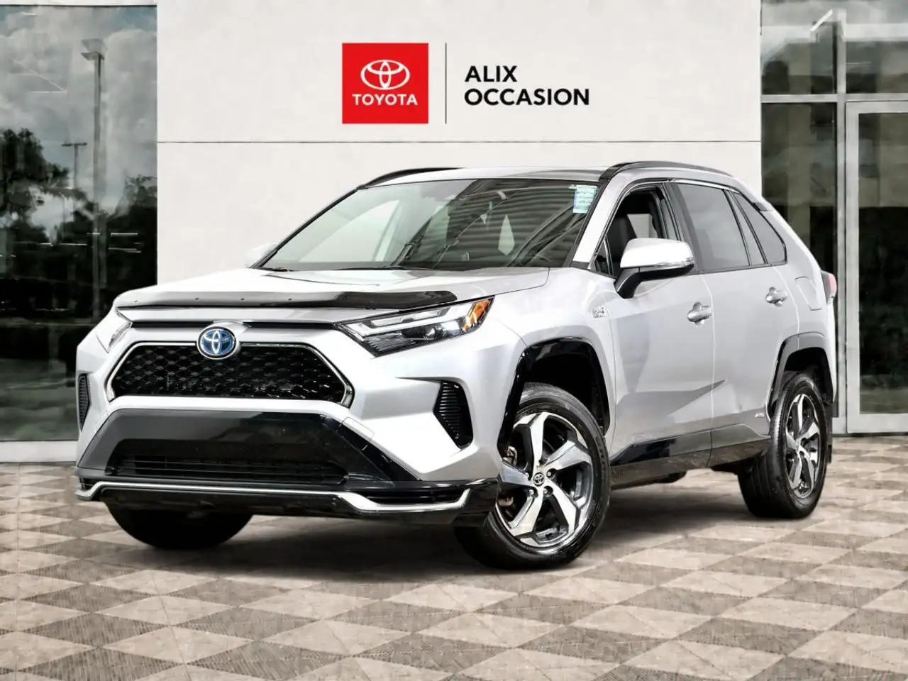 2023 Toyota RAV4 SE