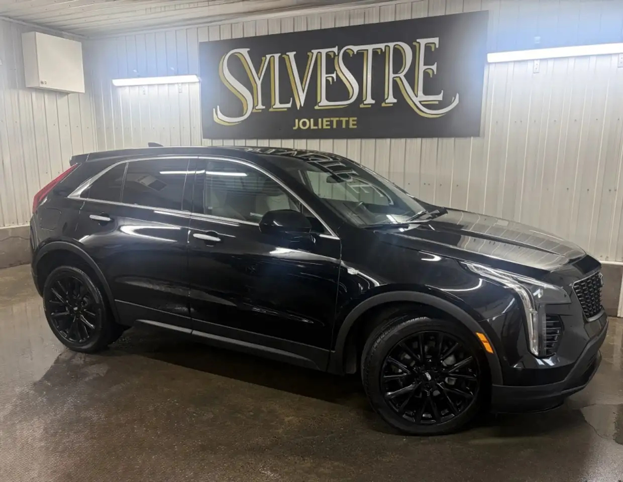2023 Cadillac XT4 Luxury