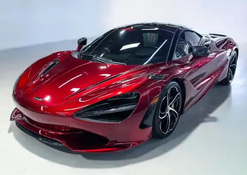 McLaren 750