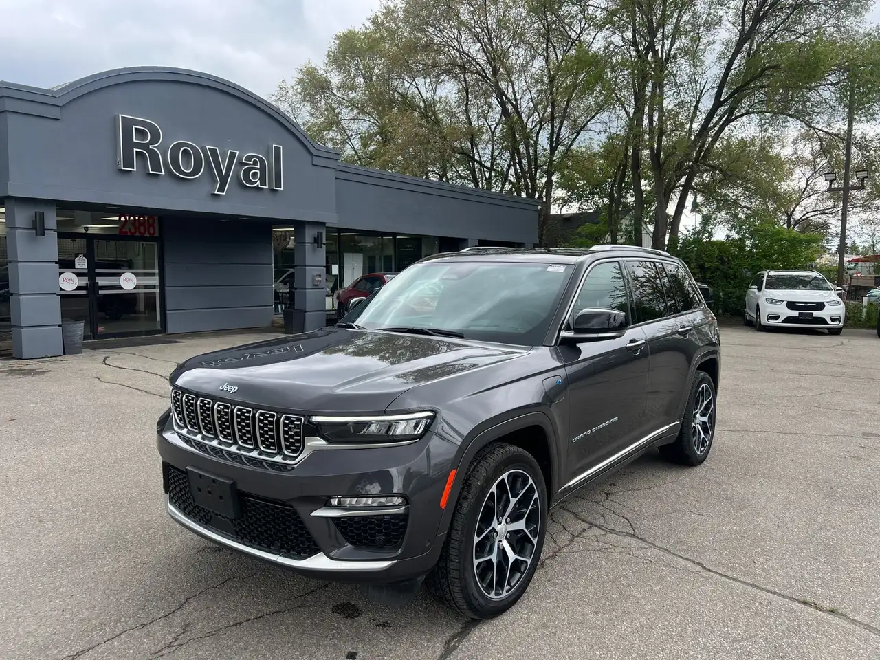 2023 Jeep Grand Cherokee Summit Reserve