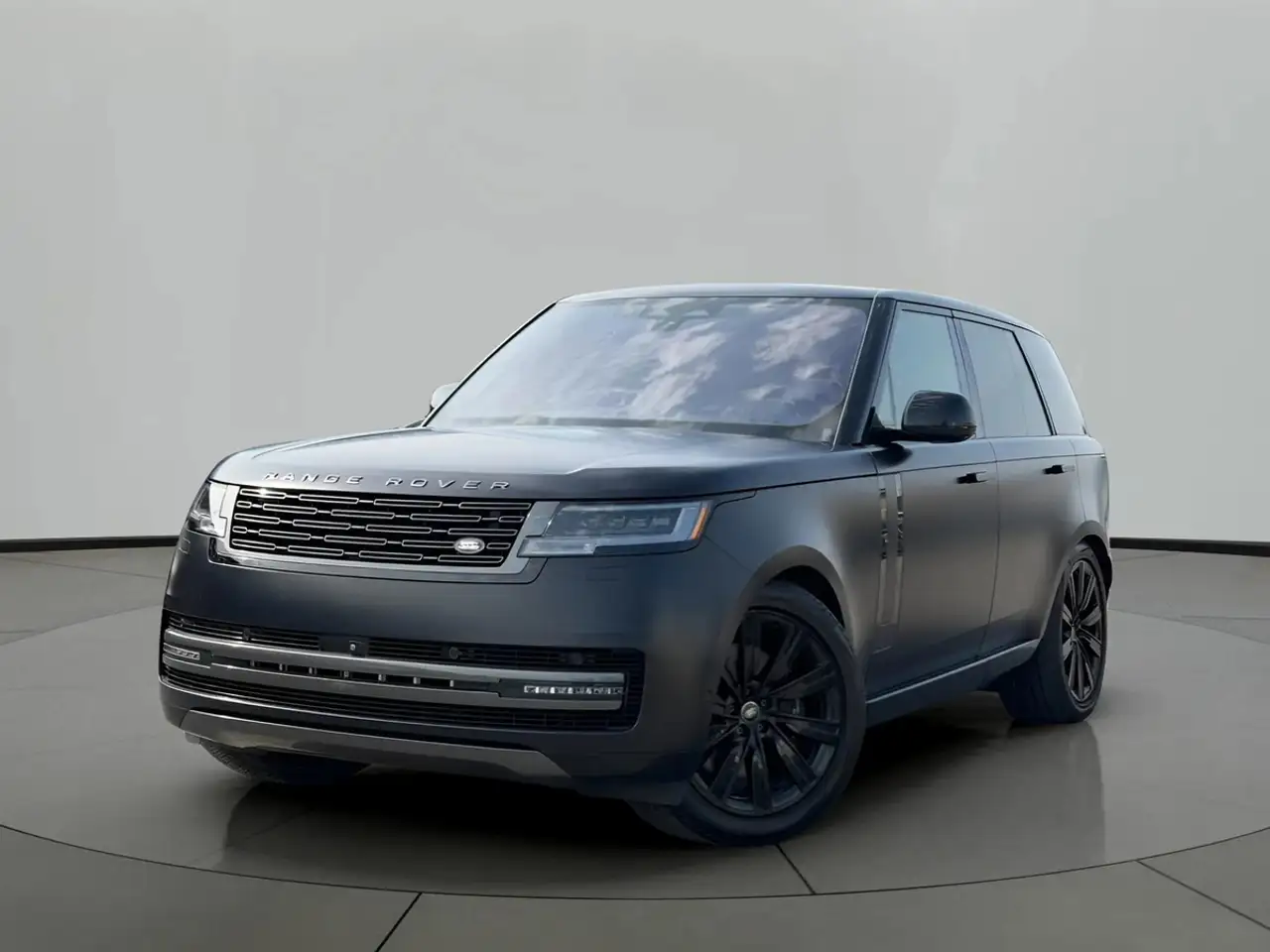 2023 Land Rover Range Rover SE P530