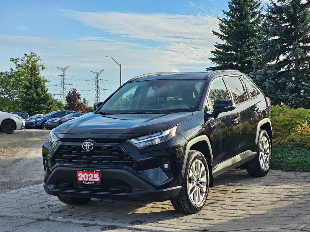 2025 Toyota RAV4 XLE Premium