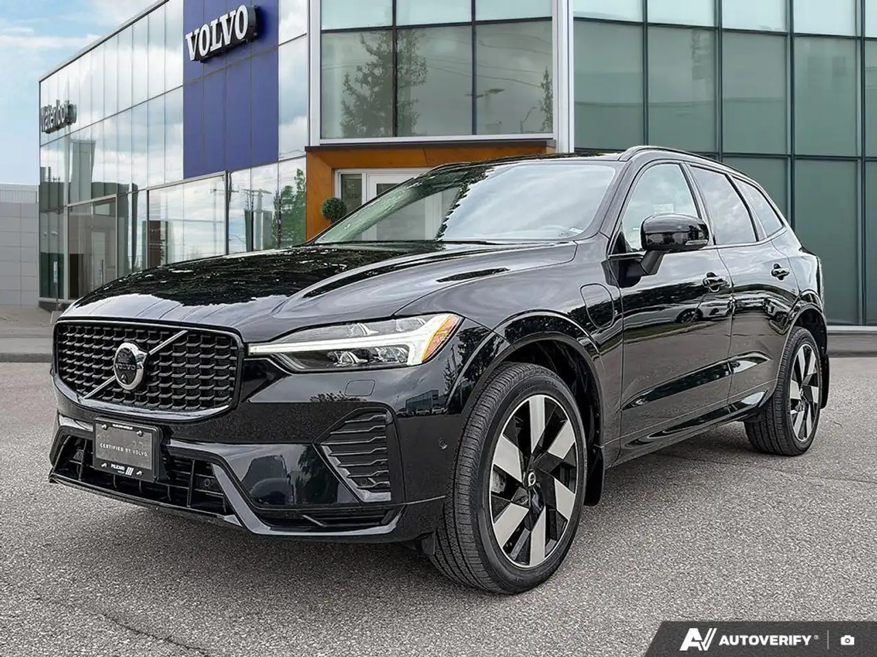 2024 Volvo XC60 Plus