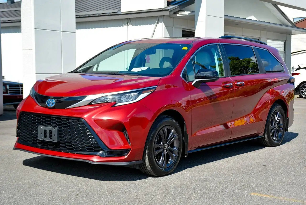 2024 Toyota Sienna