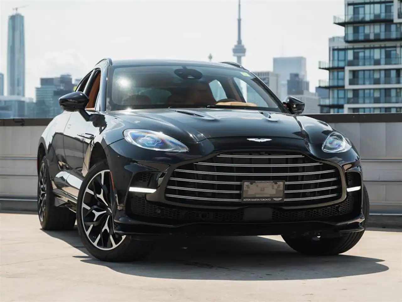 2023 Aston Martin DBX