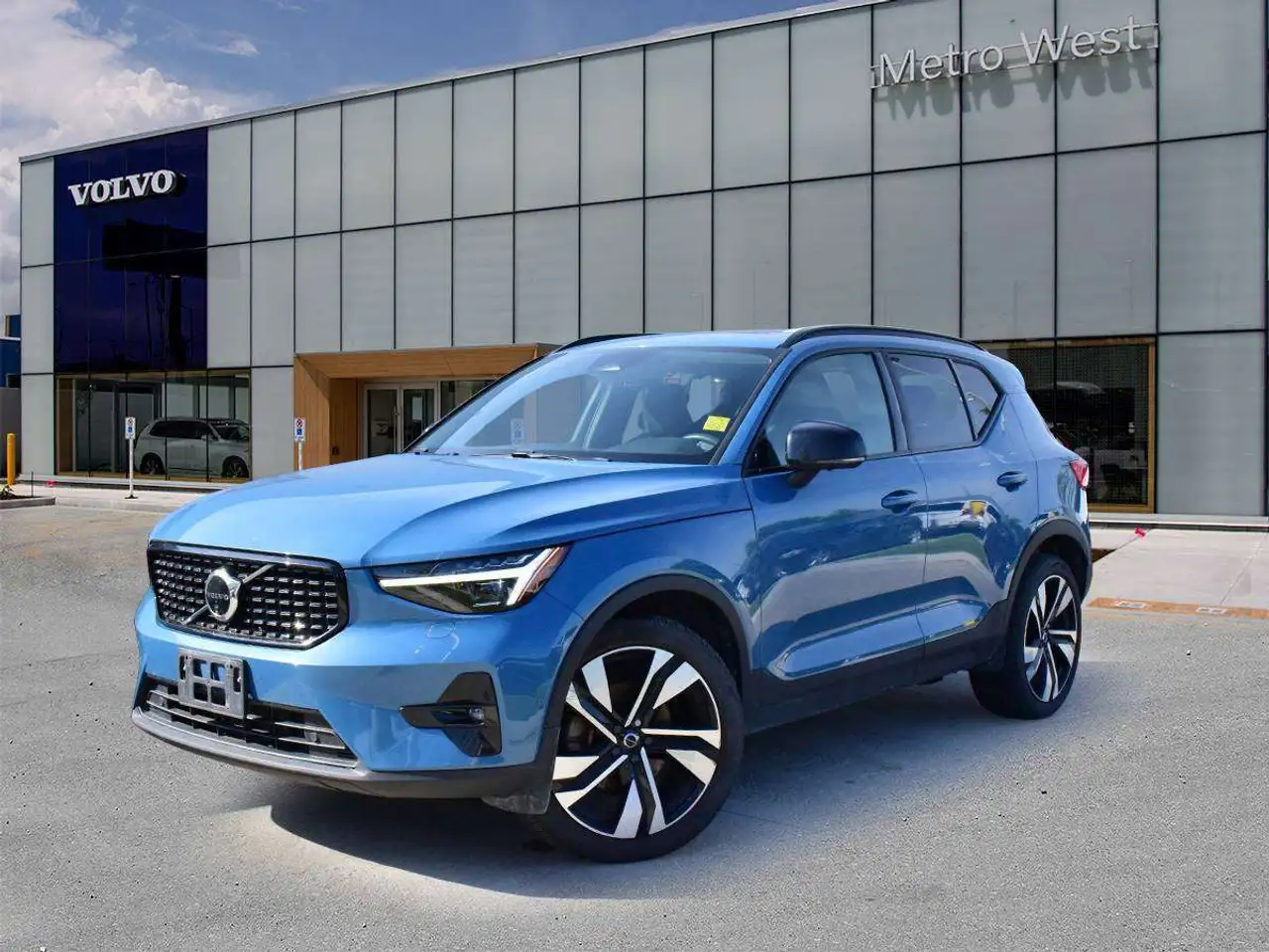2023 Volvo XC40 Ultimate