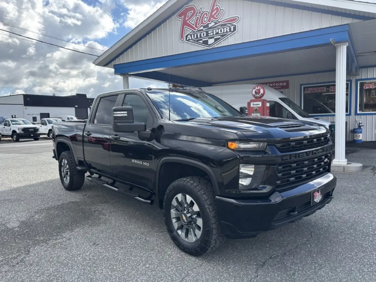 2023 Chevrolet Silverado 2500 Custom