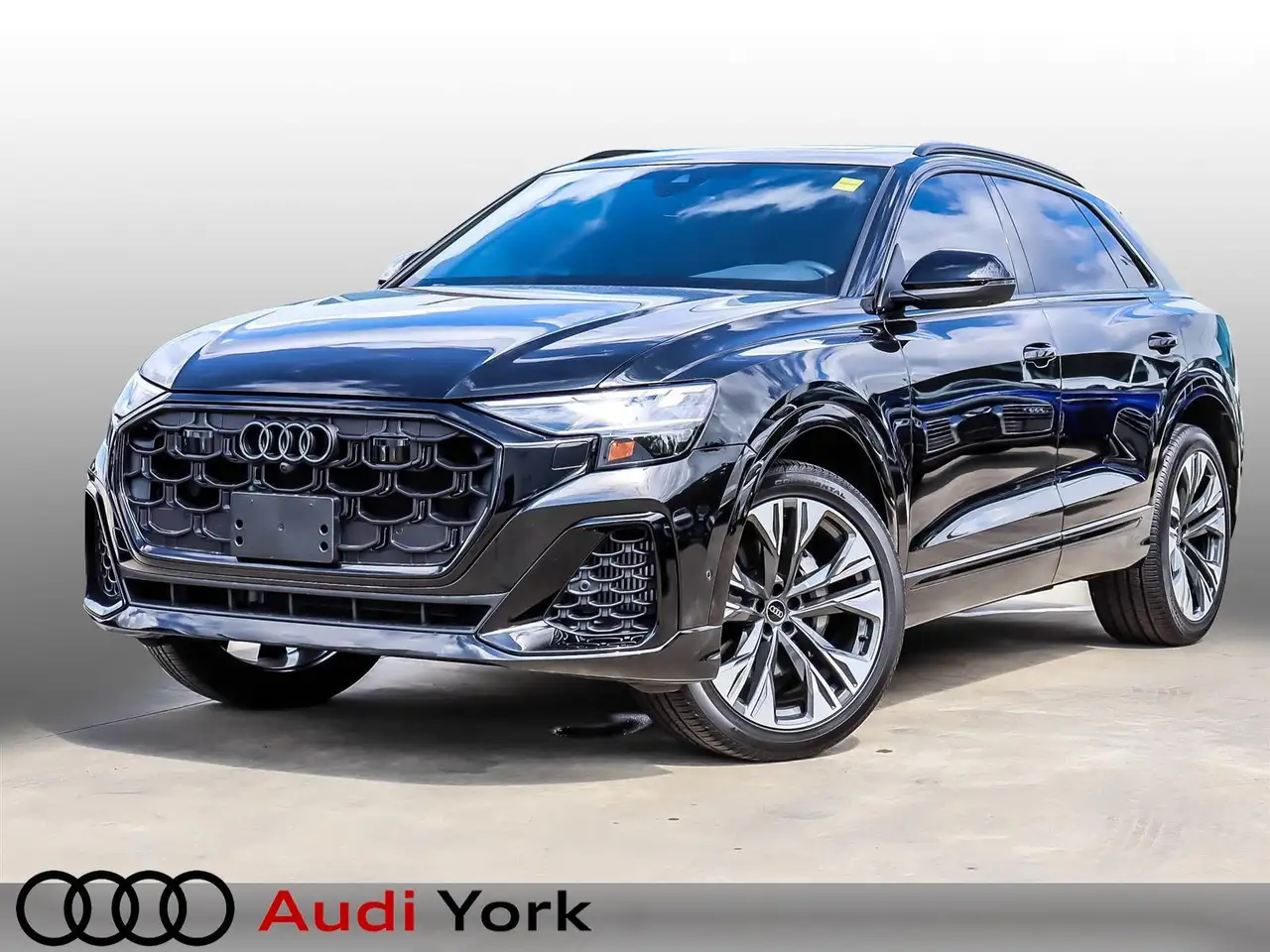 2025 Audi Q8 Progressiv