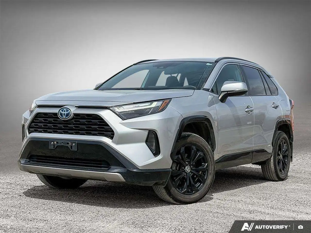 2022 Toyota RAV4 SE