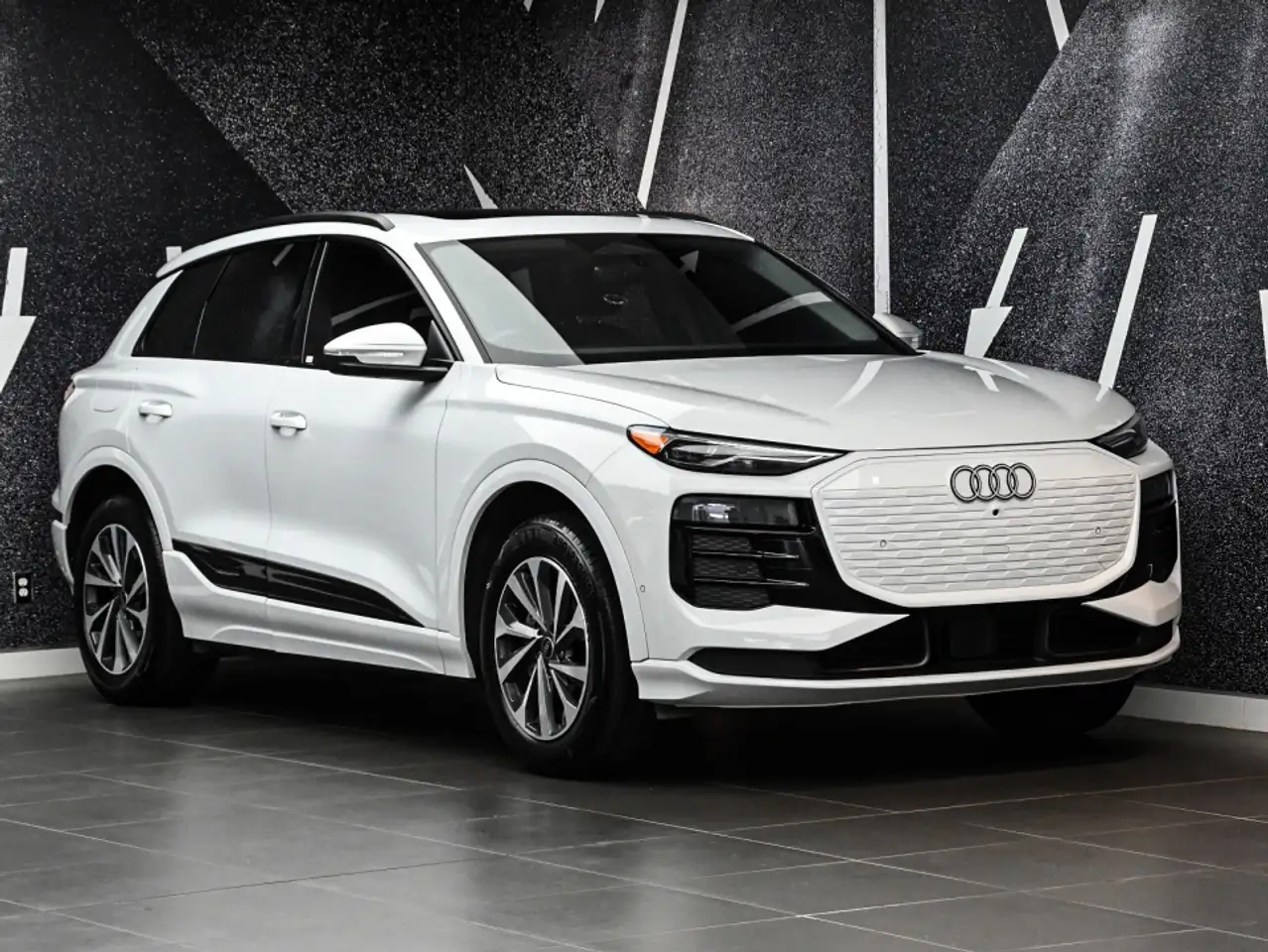 2025 Audi Q6 e-tron Komfort