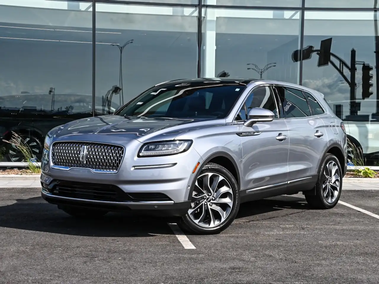 2022 Lincoln Nautilus Reserve