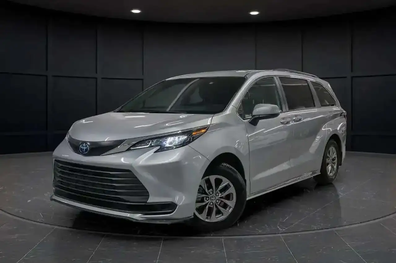 2025 Toyota Sienna