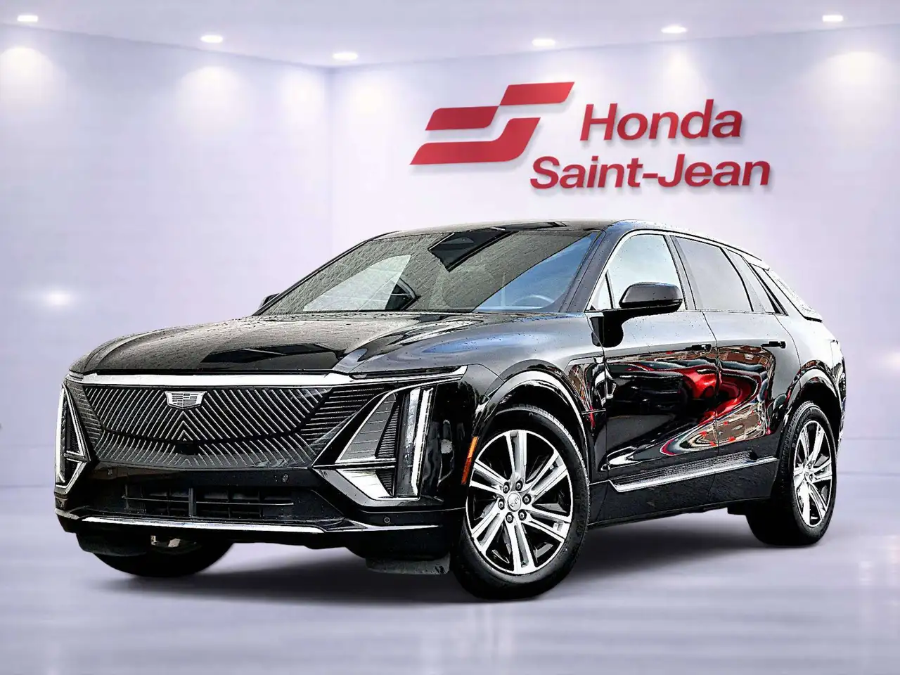 2024 Cadillac Lyriq Tech