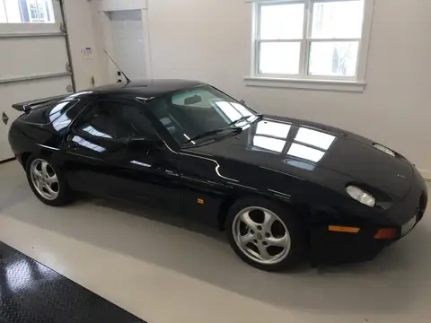 Porsche 928