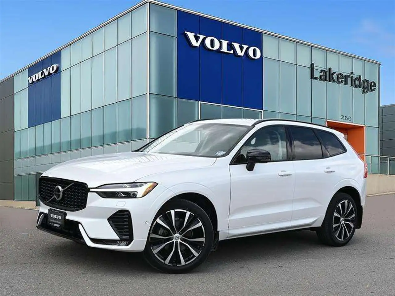 2024 Volvo XC60 Plus