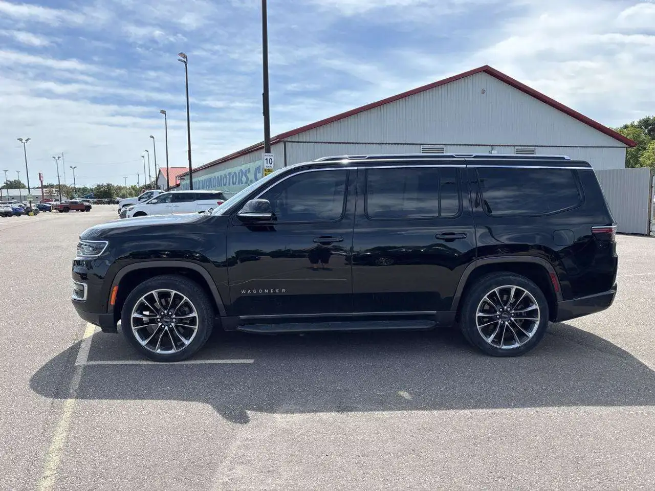 2022 Jeep Wagoneer