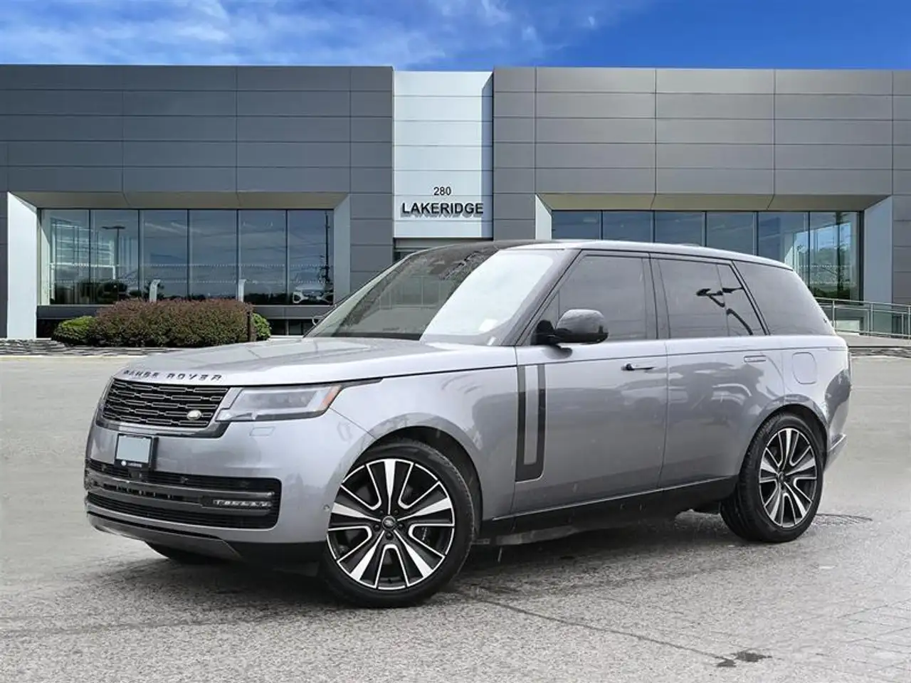 2024 Land Rover Range Rover SE P550e