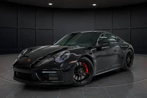 Porsche 911 Carrera 4 GTS