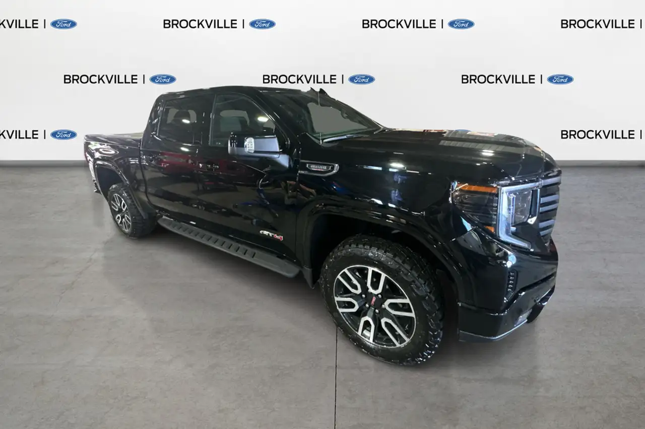2025 GMC Sierra 1500 AT4
