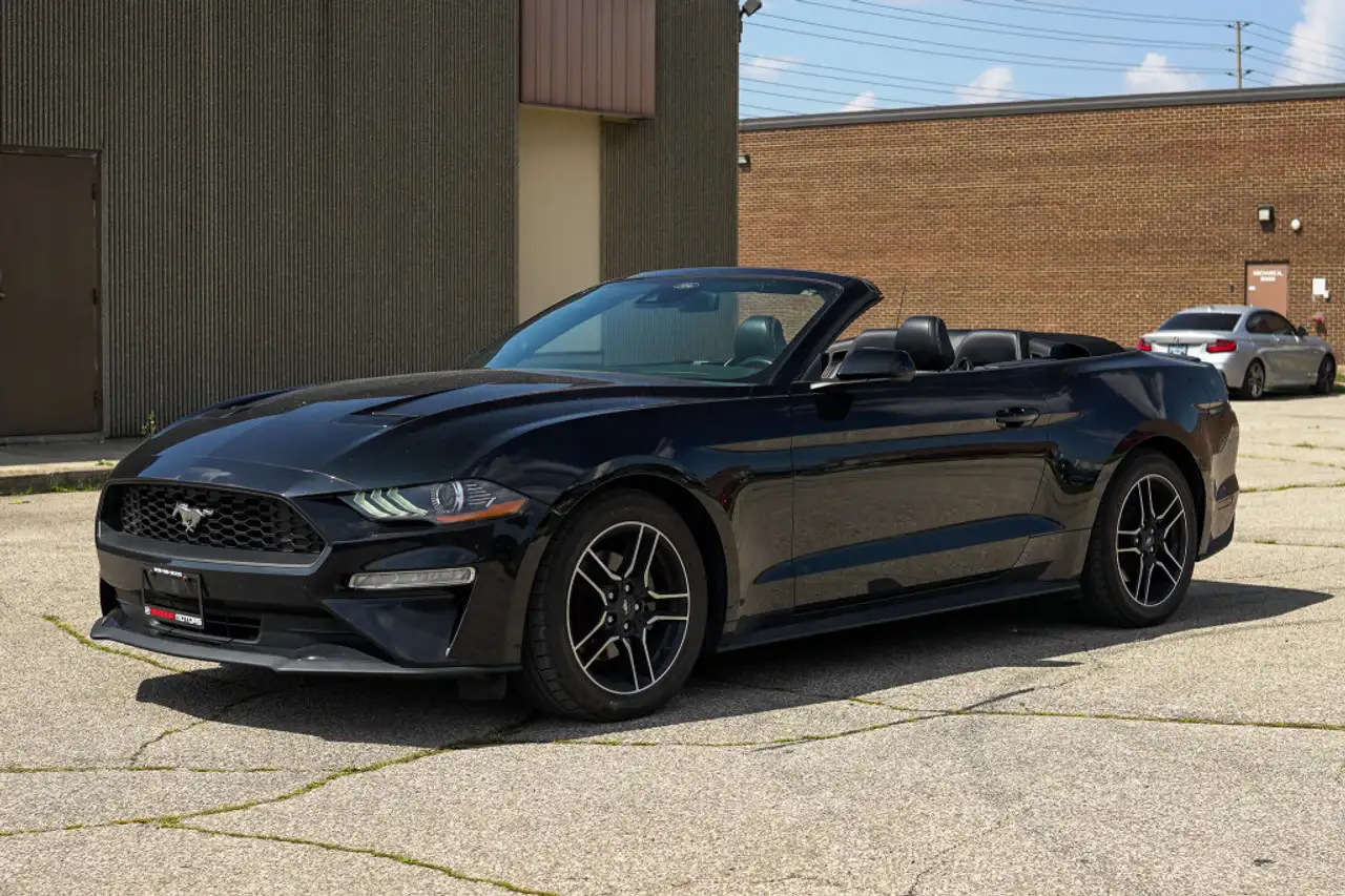 2023 Ford Mustang EcoBoost Premium