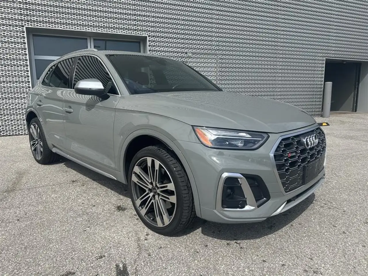 2022 Audi SQ5