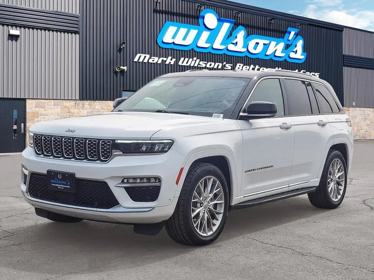 2023 Jeep Grand Cherokee Summit